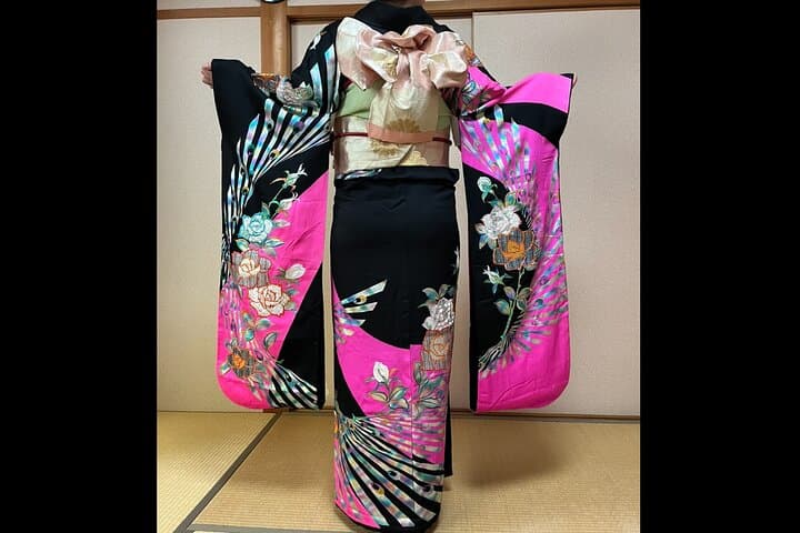 Kimono, Tea ceremony and Shodo in Kimono School — photo 12