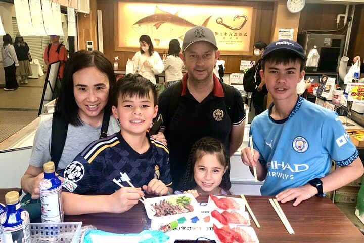 Tokyo Tsukiji Fish Market Private Food Tour — photo 2
