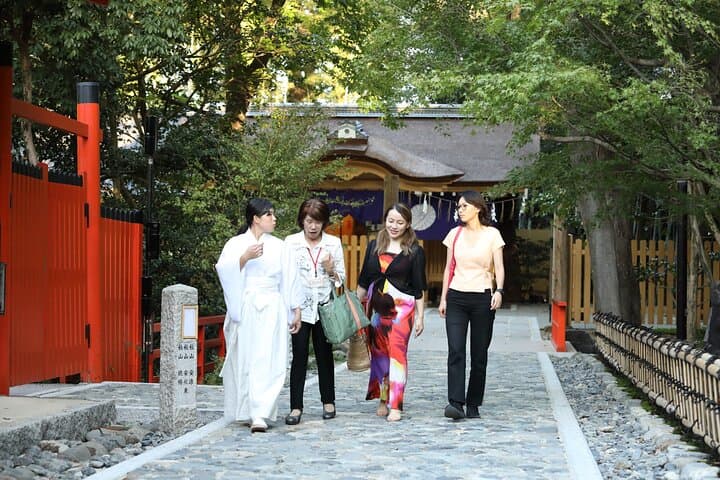 World Heritage Shimogamo Shrine Private Tour — photo 15