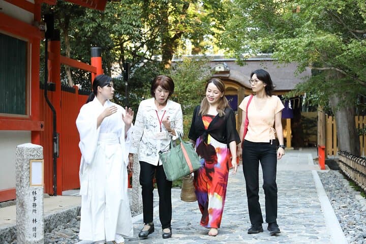 World Heritage Shimogamo Shrine Private Tour — photo 11