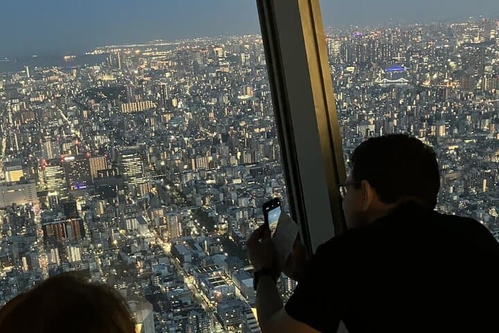 Private Tokyo Night Driver-Guided Tour — photo 4