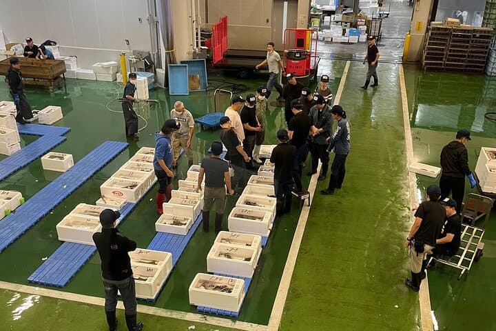 Kyoto Wholesale Fish Market Walking Tour — photo 4