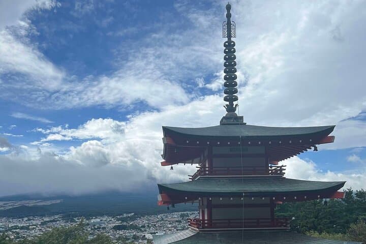 Scenic Fuji Escape: Hakone, Peace Park & More by Green Plate Car — photo 11
