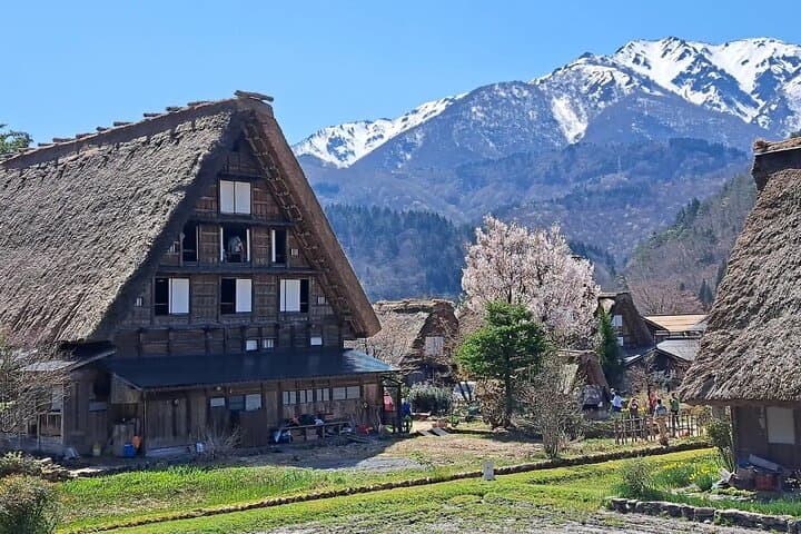 1-Day Shirakawago & Takayama Tour (Round Trip from Kanazawa) — photo 2
