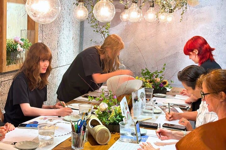 Japanese Fan Painting Workshop ~ in a Tokyo Flower Shop — photo 3