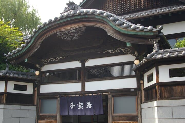 Tokyo's Oldest Sake Brewery and jump into historic town — photo 15