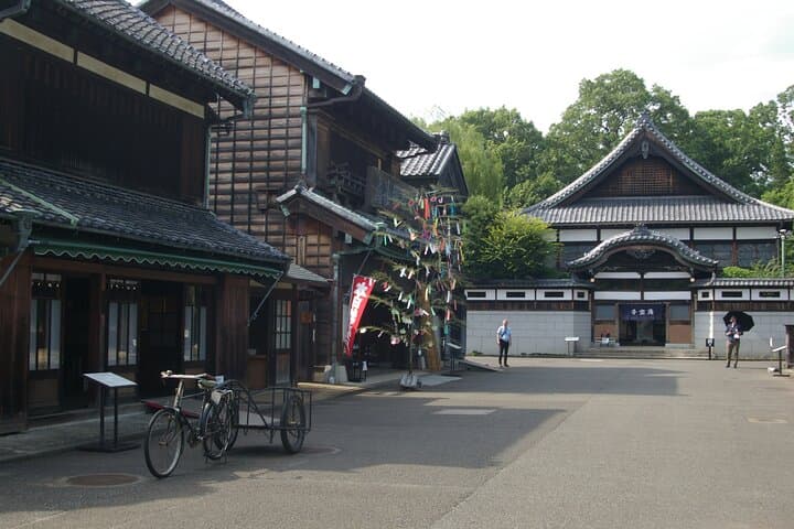 Tokyo's Oldest Sake Brewery and jump into historic town — photo 19
