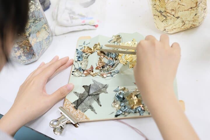 Kyoto Gold Leaf Fan Workshop with a Master Craftsman — photo 15