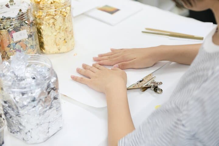 Kyoto Gold Leaf Fan Workshop with a Master Craftsman — photo 17