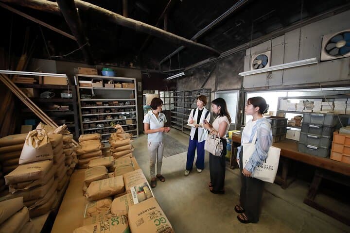 Whetstones Factory Tour and Knife Sharpening Experience — photo 5