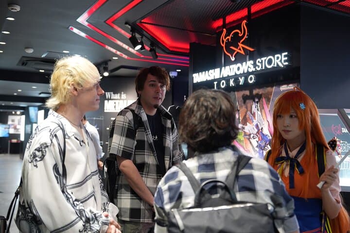 Akihabara Vacation Package by an interpreter guide and cosplayer — photo 12
