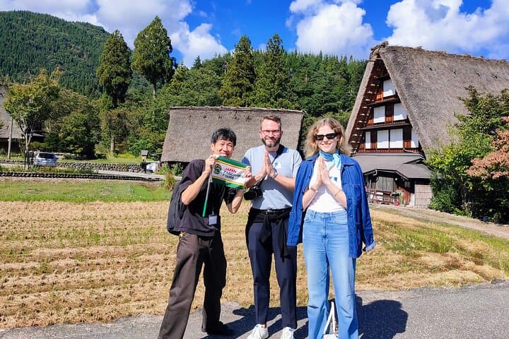World Heritage Shirakawa-go Perfect Guided Tour from Kanazawa — photo 4
