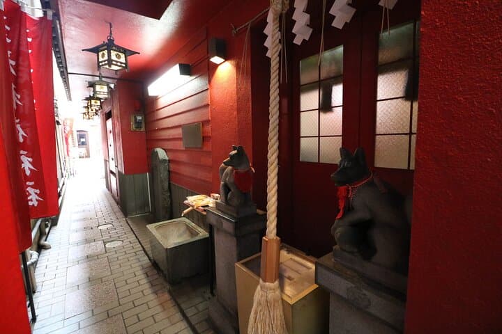 Tokyo Ginza Deep Back Alley Walking Tour — photo 16