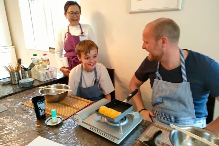 Small Group Sushi Roll & Omelette Lesson + Supermarket Tour — photo 12