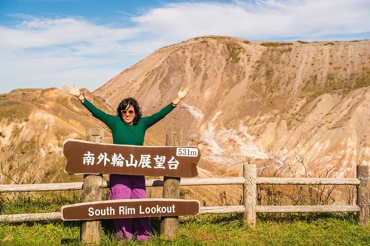 Hike Mt. Usu and visit Lake Toya Day Tour — photo 2