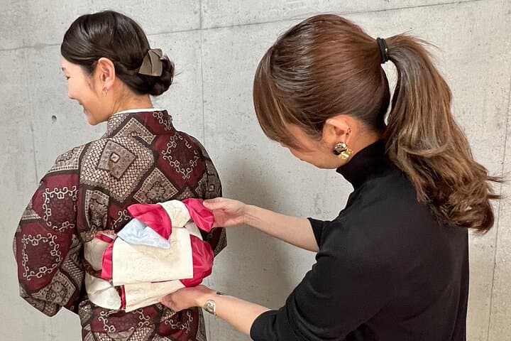 Oshima Tsumugi Kimono Dress Rental from Kagoshima — photo 5