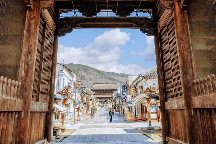 Half-Day Zenkoji Tour with Tea Experience — photo 3