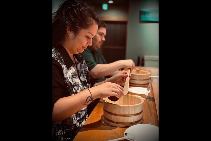 Authentic Sushi-Crafting Near Shibuya — photo 11