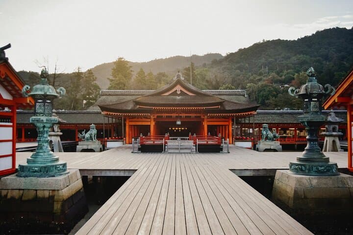 Hiroshima and Miyashima Private Spanish Tour — photo 5