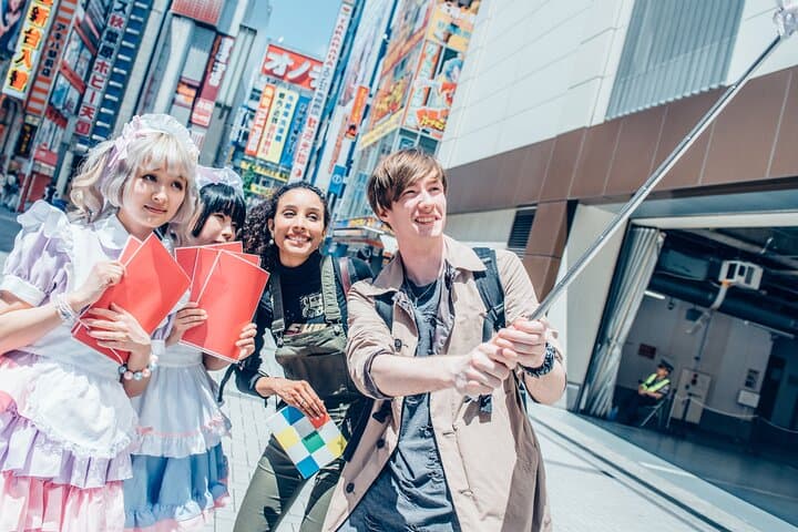 Explore Akihabara Subculture with a Guide and Cosplayer — photo 20