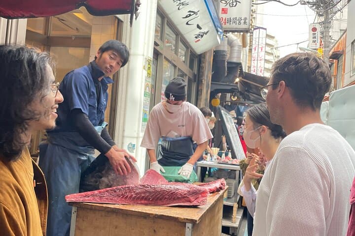 Tokyo Tsukiji Fish Market Food&Culture Walking Tour With a LOCAL! — photo 3