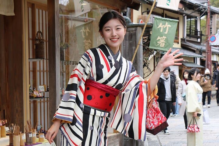 Kimono Rental Service near Kiyomizudera Temple — photo 3