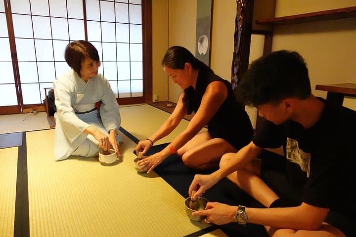 Tea Ceremony Experience in Traditional Kyoto Townhouse — photo 4