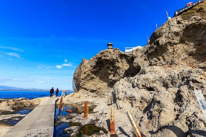 Private Enoshima and Kamakura Custom Walking Tour — photo 6