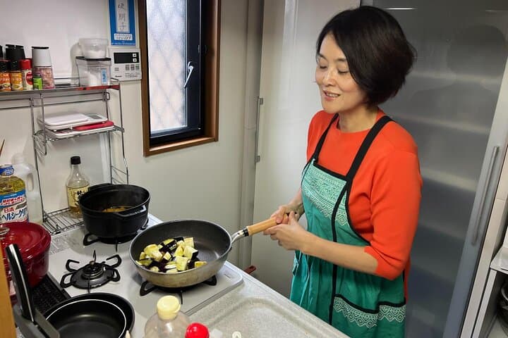 Japanese Home Cooking Class in Tokyo with Local Expert, Tomoko — photo 2