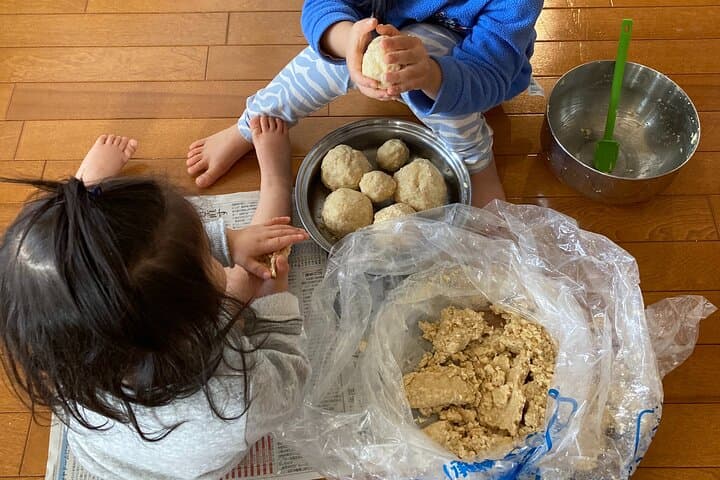 Private Miso Making Workshop Using Natural Ingredients — photo 5