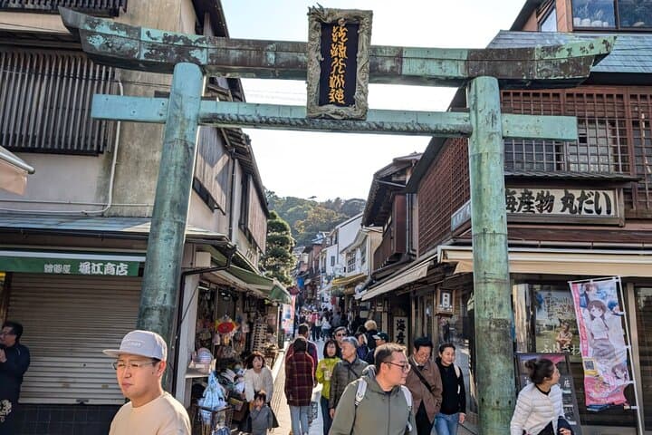 Private Tour to Kamakura and Enoshima in Spanish — photo 3
