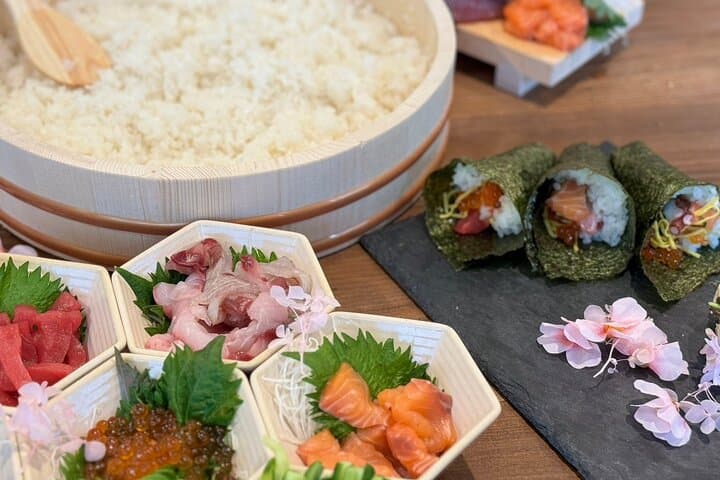 Osaka Sushi Cooking Class "Learn here and make it at home" — photo 16