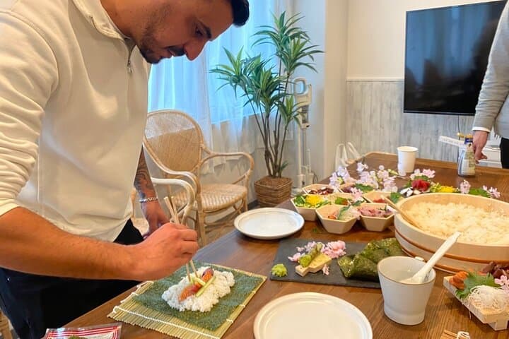 Osaka Sushi Cooking Class "Learn here and make it at home" — photo 11