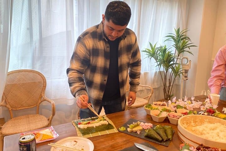 Osaka Sushi Cooking Class "Learn here and make it at home" — photo 12