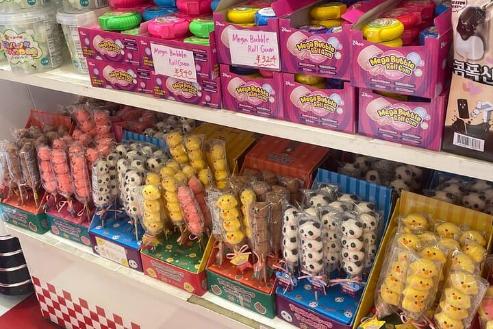 Tokyo: Harajuku "Kawaii" Pop Culture Shopping tour — photo 7