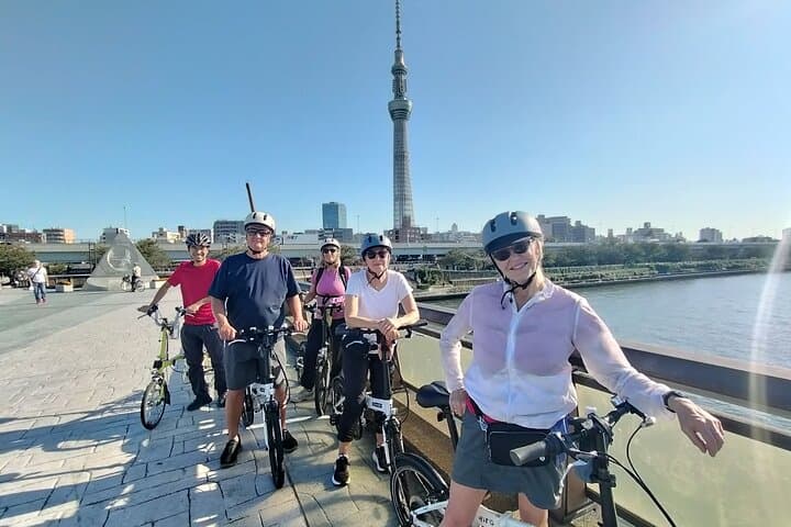 Tokyo downtown bicycle tour Tokyo Backstreets Bike Tour — photo 4