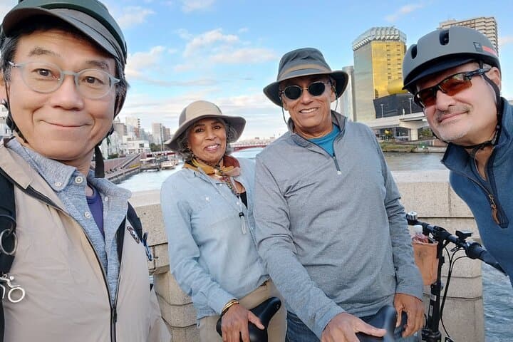 Tokyo downtown bicycle tour Tokyo Backstreets Bike Tour — photo 3