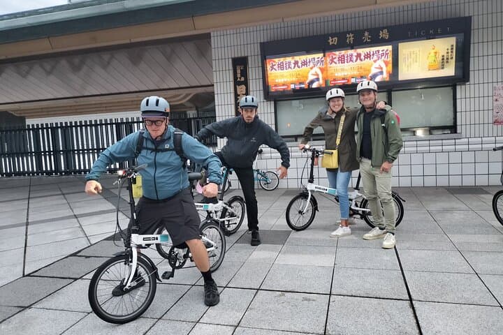 Tokyo downtown bicycle tour Tokyo Backstreets Bike Tour — photo 8