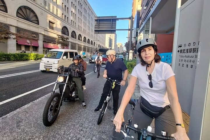 Tokyo downtown bicycle tour Tokyo Backstreets Bike Tour — photo 14