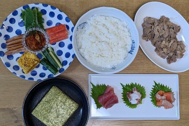 Hand-rolled sushi lesson near USJ — photo 5