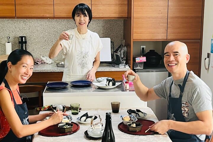 Private Japanese Cooking Class in Tokyo-Sushi, Tofu or Curry — photo 2