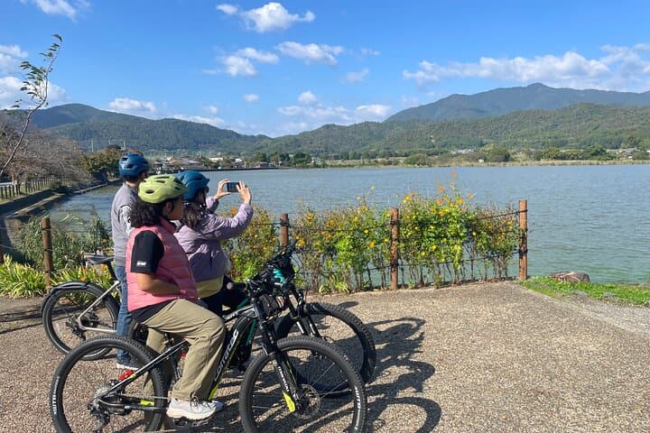 Arashiyama Kinkakuji Quiet Trail E-Bike Tour with Hotel Transfer — photo 4