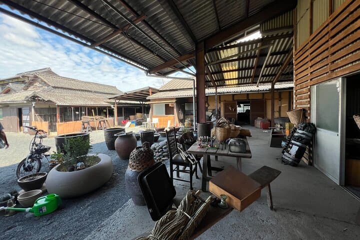 4-Hour Kurashiki Cycling Tour: Igusa, Temple & Bikan Quarter