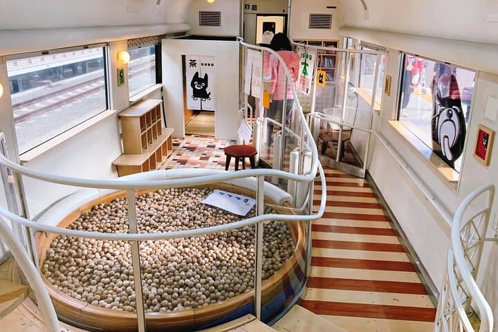 Kyushu Day Tour:Aso Boy Scenic Train, Aso Volcano,Kumamoto Castle — photo 4