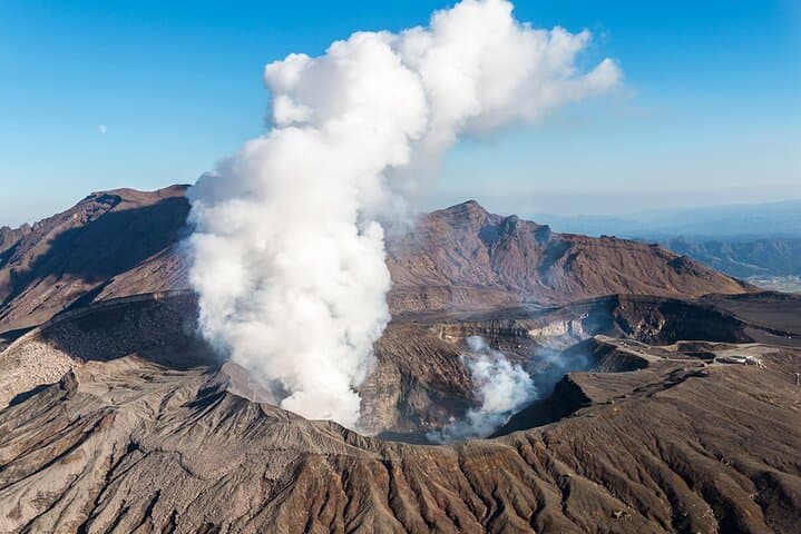 Fukuoka: Mount Aso Volcano, Kumamoto Castle, Grasslands Day Tour — photo 7