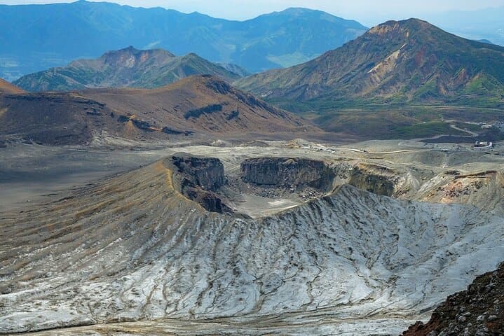 Kyushu Day Tour:Aso Boy Scenic Train, Aso Volcano,Kumamoto Castle — photo 12