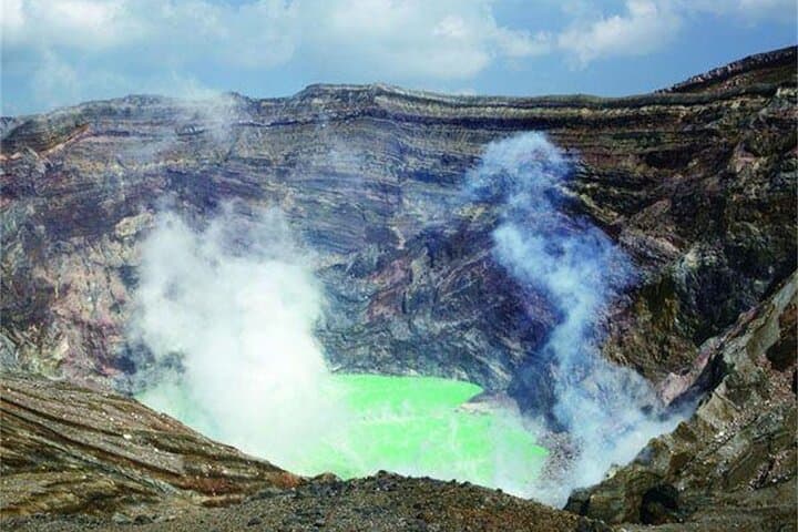Kyushu Day Tour:Aso Boy Scenic Train, Aso Volcano,Kumamoto Castle — photo 9