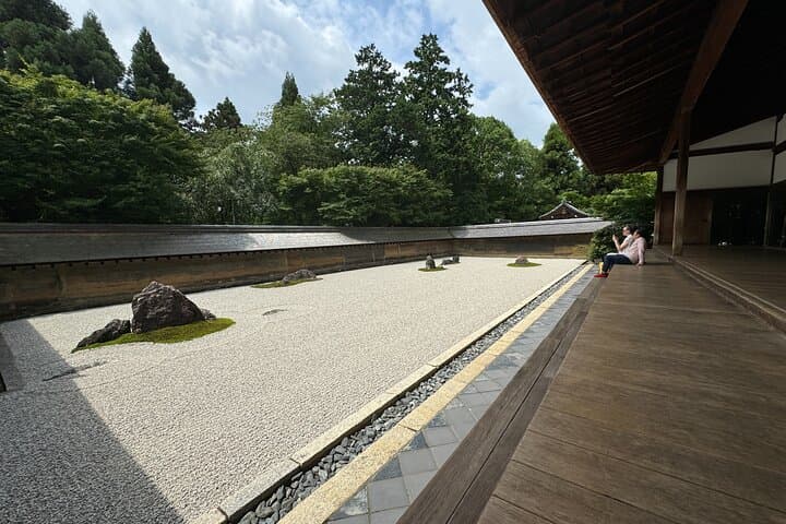 Kyoto: Ryōan-ji, Greatest Zen Garden Guided Tour in 90 Min. — photo 9