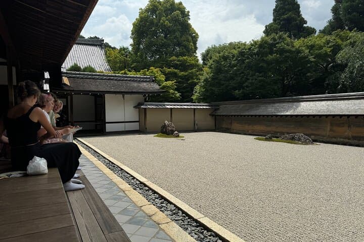 Kyoto: Ryōan-ji, Greatest Zen Garden Guided Tour in 90 Min. — photo 13