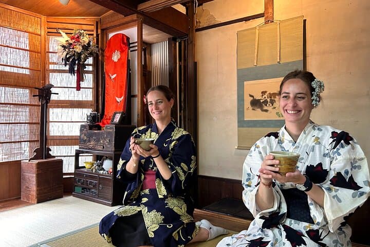 A Unique Antique Kimono and Tea ceremony Experience in English — photo 20